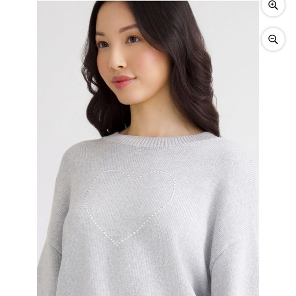 NWT NYC MADDEN BLING HEART SWEATER SMALL - Picture 2 of 7